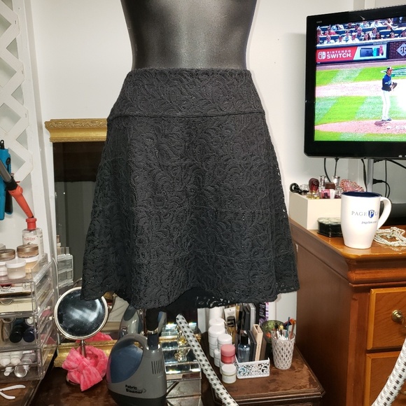 Express Dresses & Skirts - 💥Express skater skirt